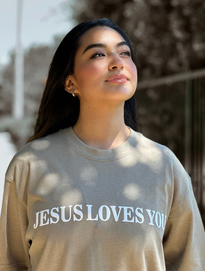 Unisex Jesus loves you t-shirt